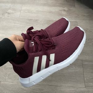 Adidas swift run J